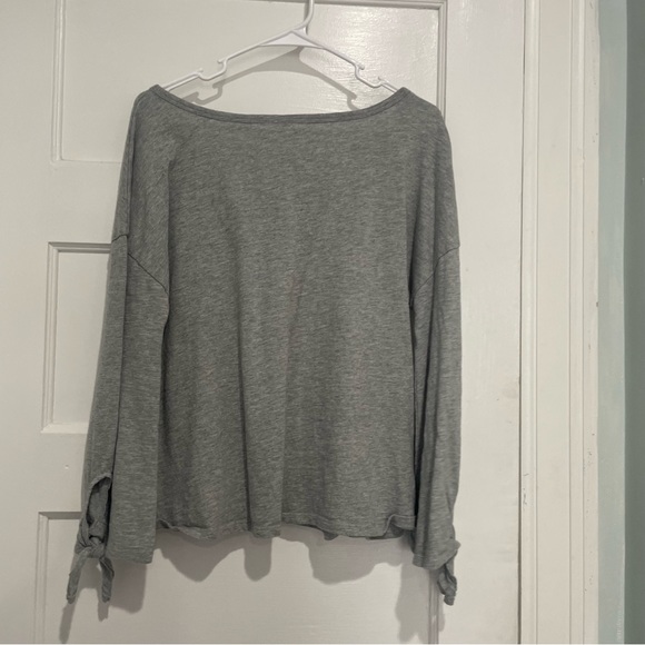 Grey long sleeve shirt | medium | perfect used condition - Picture 3 of 5
